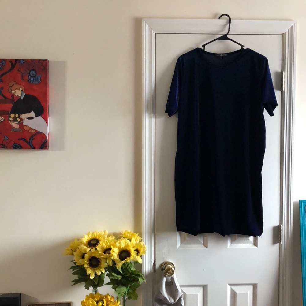 Blue velvet T-shirt dress - Picture 1 of 4